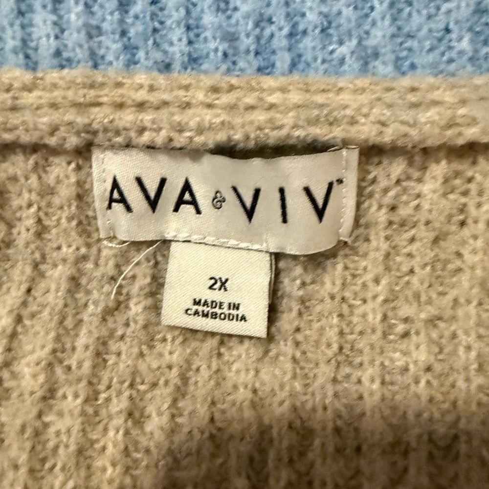 AVA &VIV Women's Cozy Knit V-Neck Pullover Sweater 2X ( set of three) - Picture 2 of 4